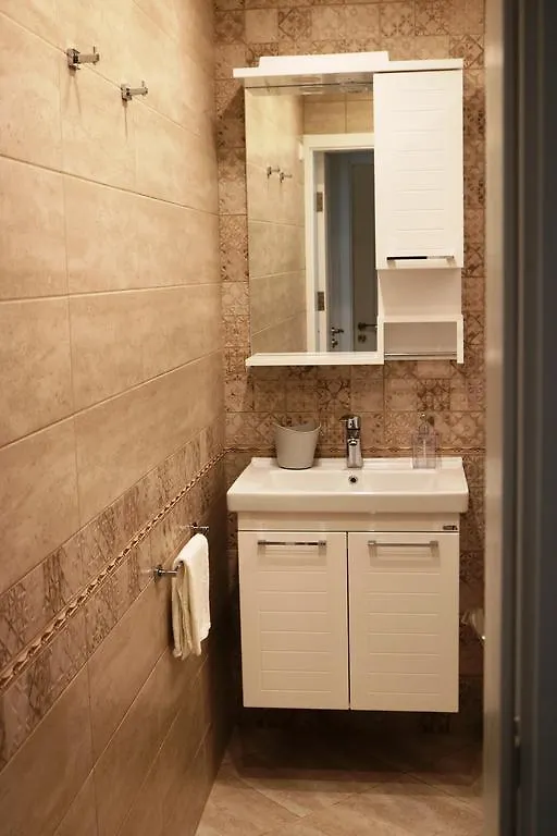 Central Varna Apartment - Lets4Holiday